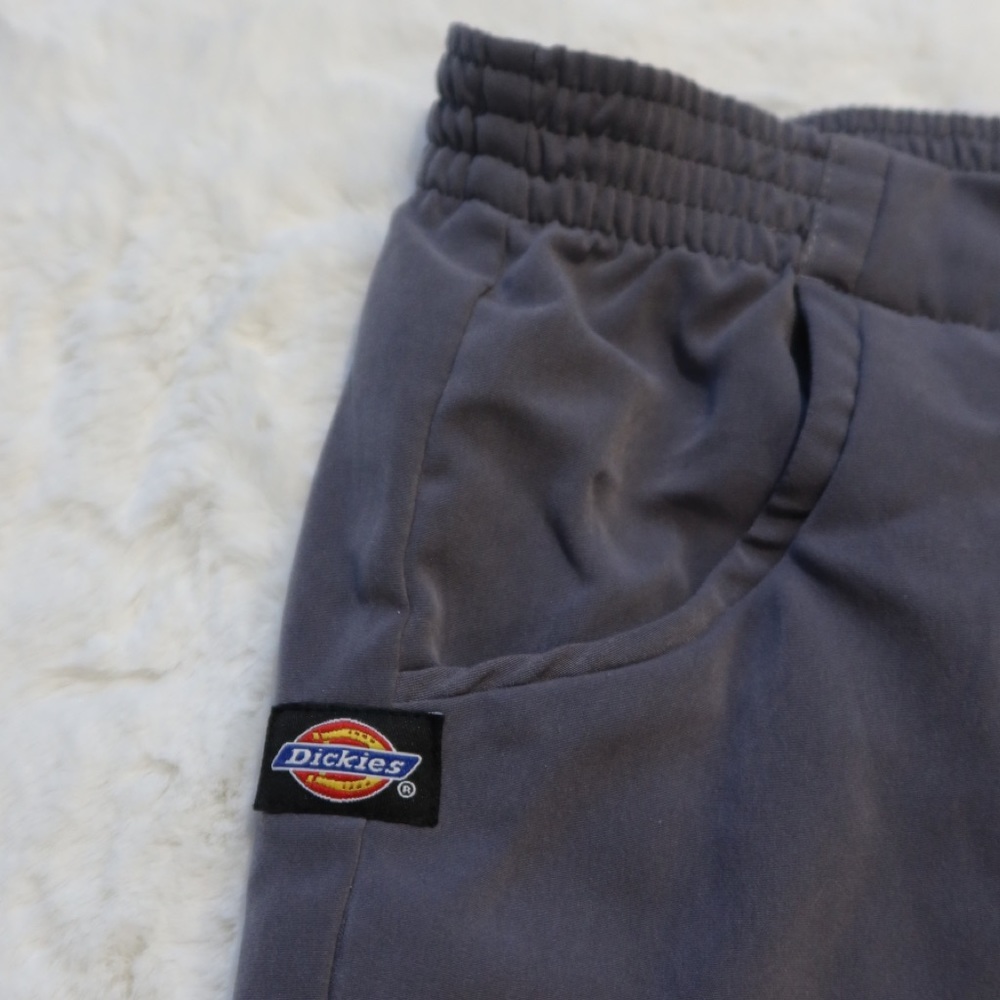 ❤️‍🔥 Vintage Dickie’s grey pants 🔥